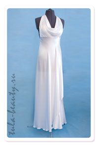 Белое платье с открытой спиной - Свадебное платье